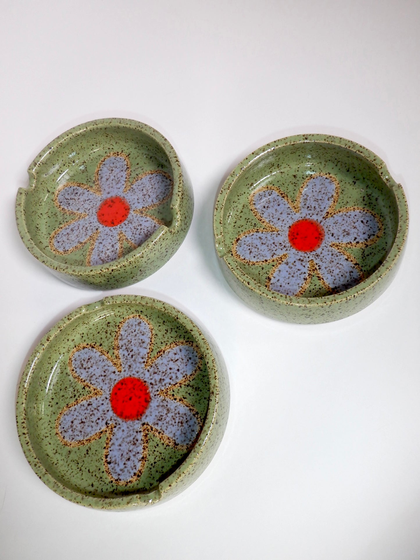 Ash Tray 077