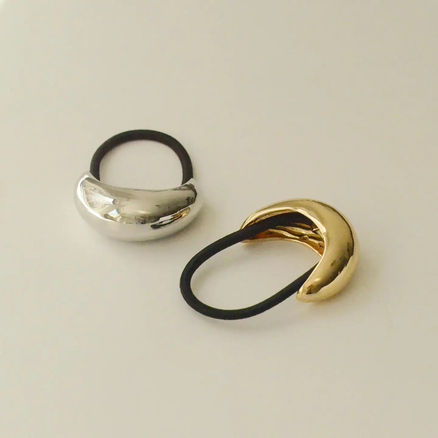 Nar'Sha Ponytail Hair Tie