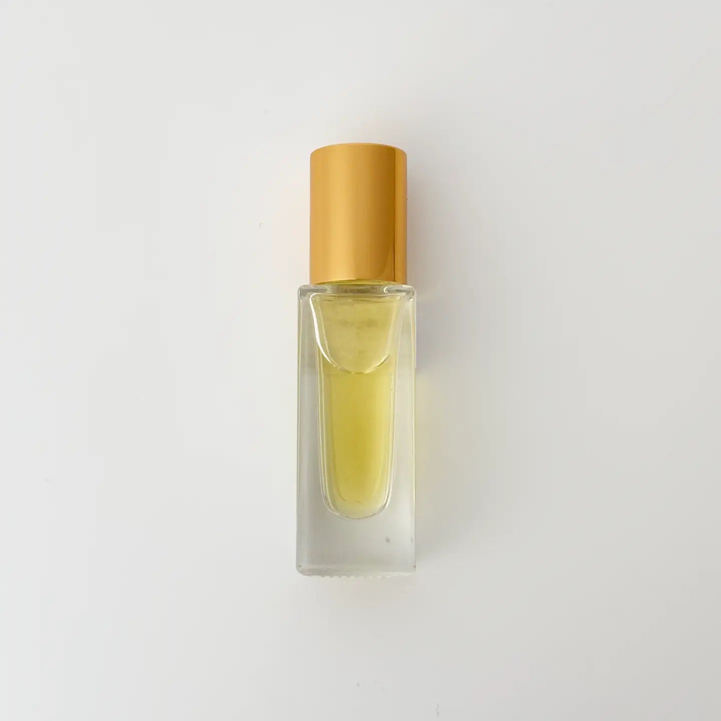 Lucky Cloud Roll On Botanical Oil Parfum