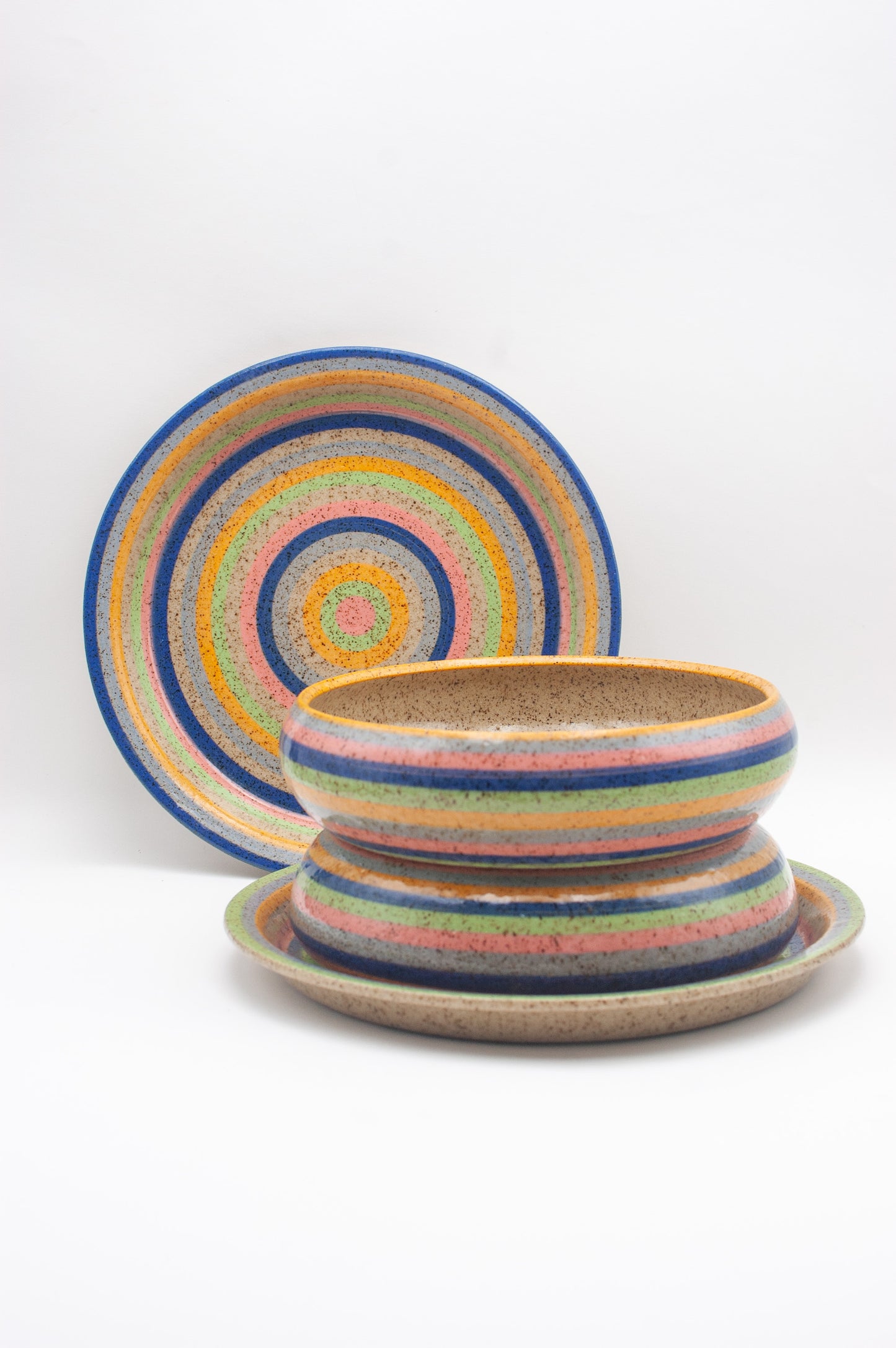 Bowl and Plate Set 001