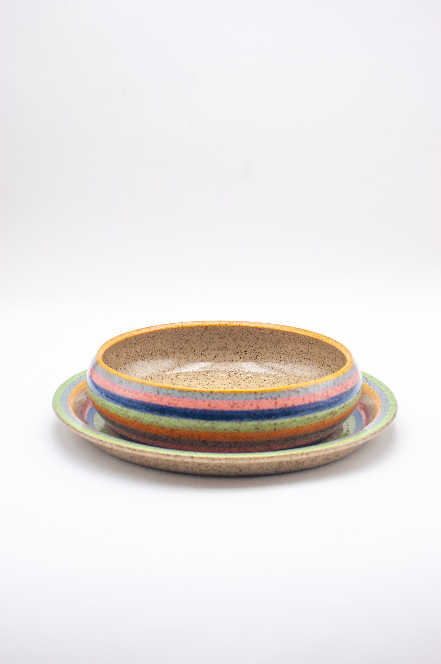 Bowl and Plate Set 001
