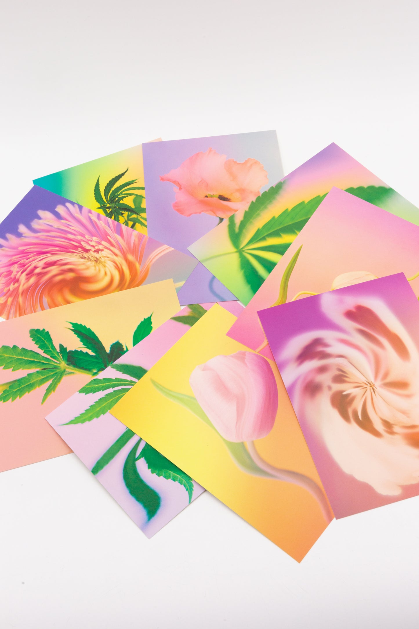 Broccoli Magazine Psychedelic Fleurs Postcard Print Set