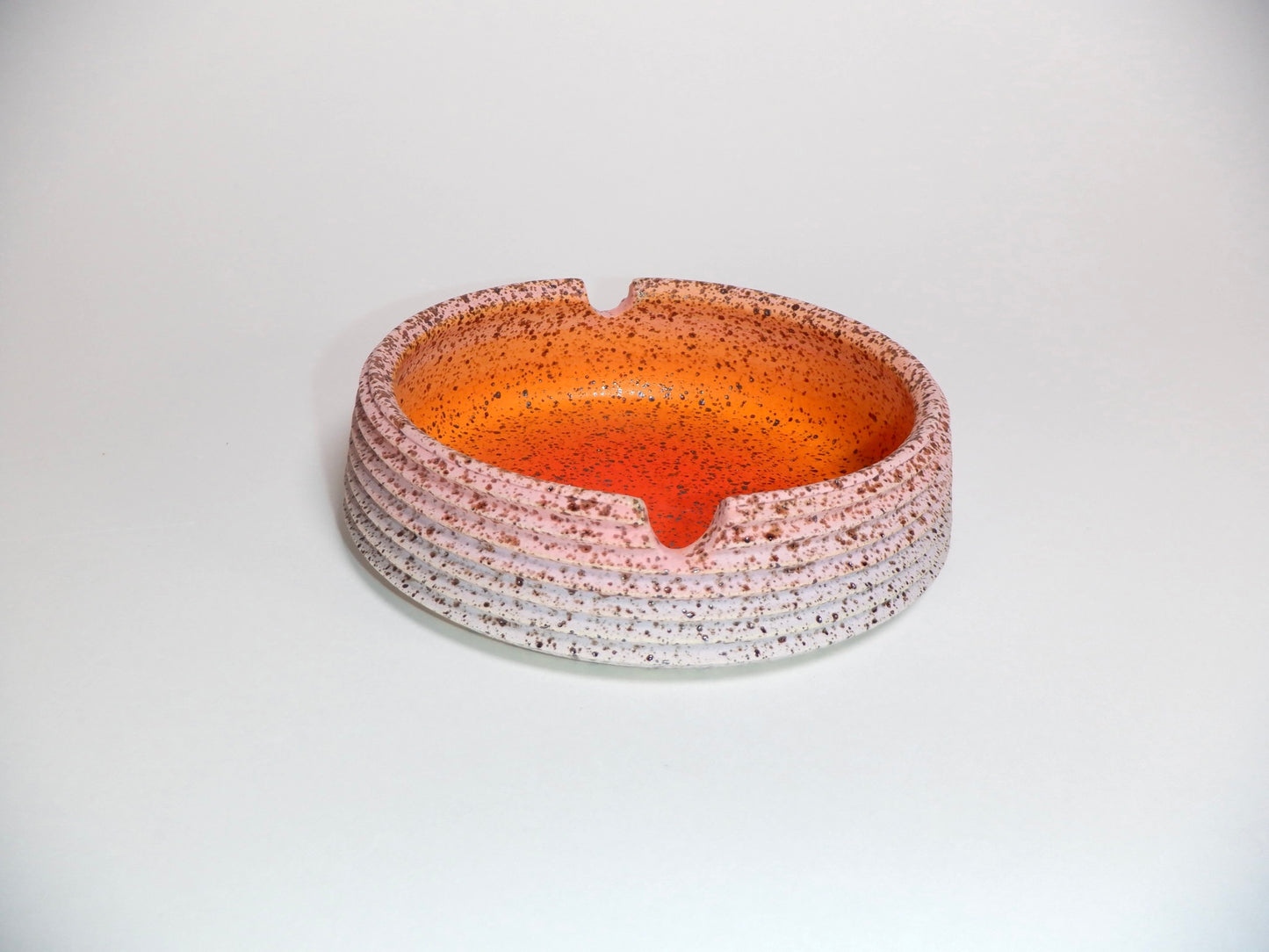 Ash Tray 076