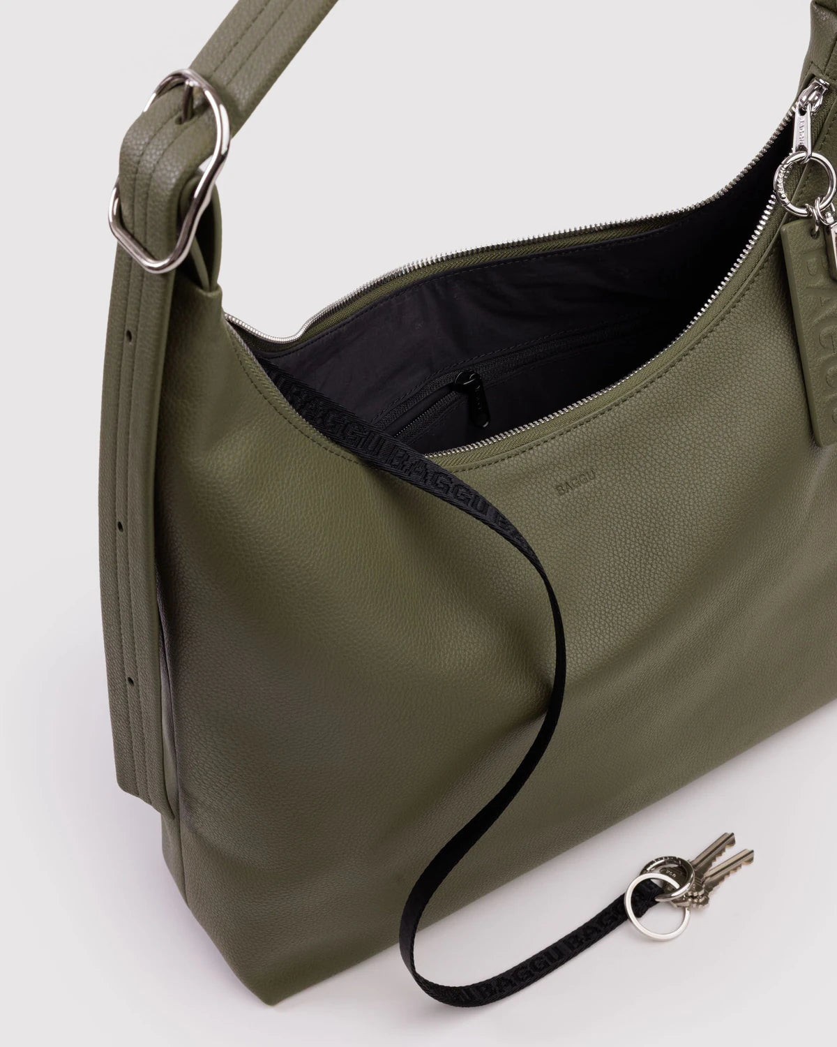 BAGGU Recycled Leather Shoulder Bag