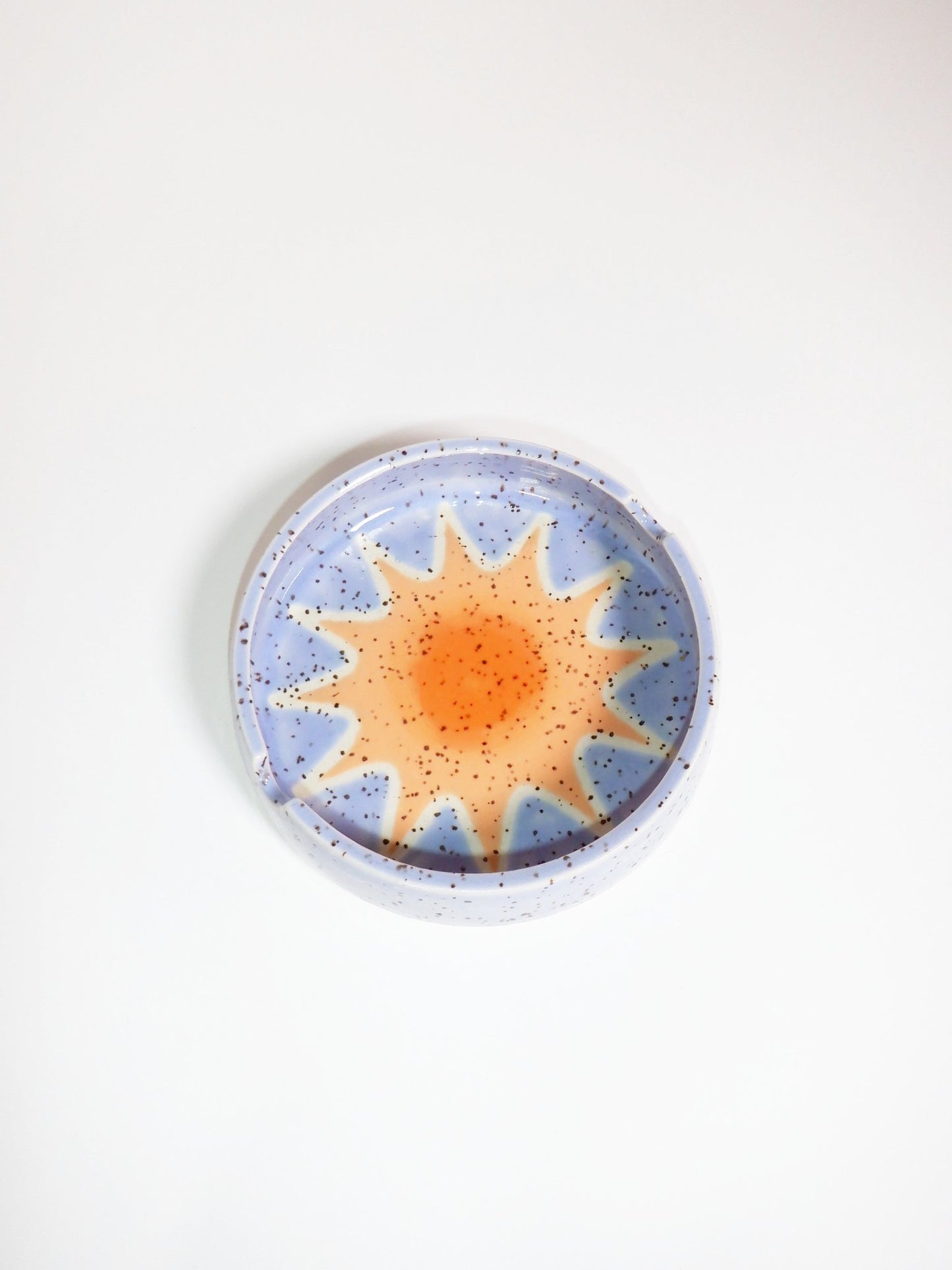 Ash Tray 086