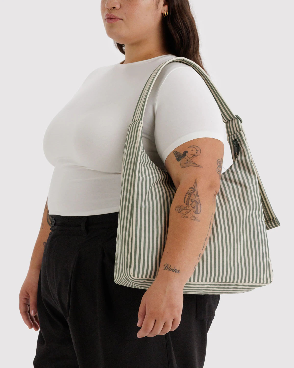 BAGGU Nylon Shoulder Bag