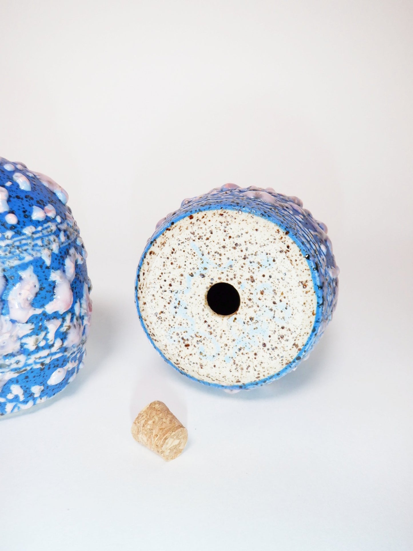 Salt and Pepper Shakers 017