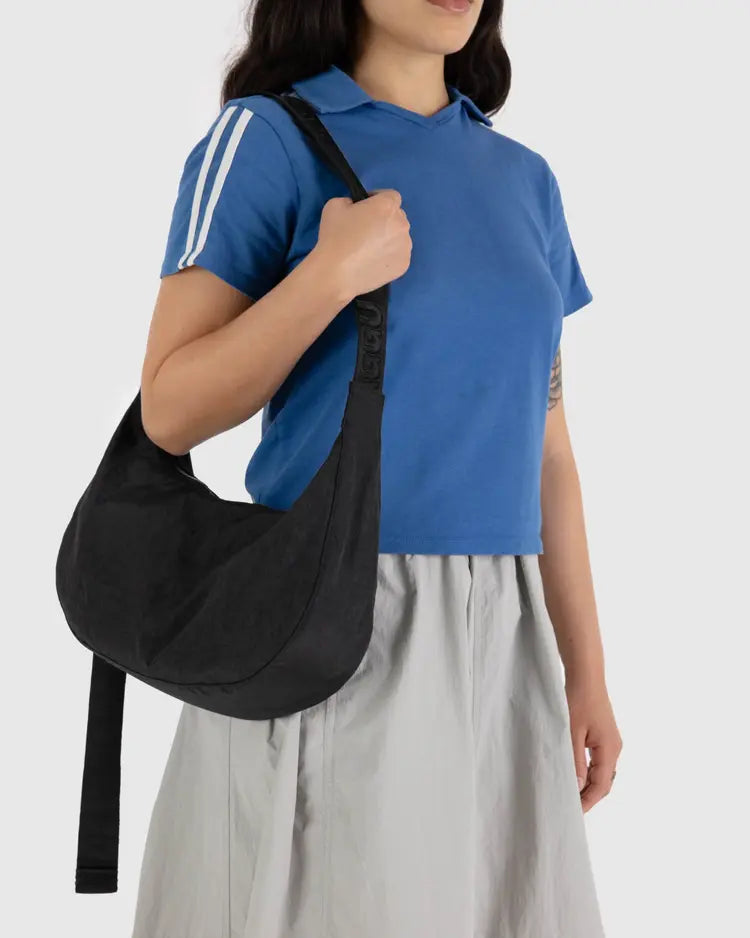 BAGGU Medium Nylon Crescent Bag