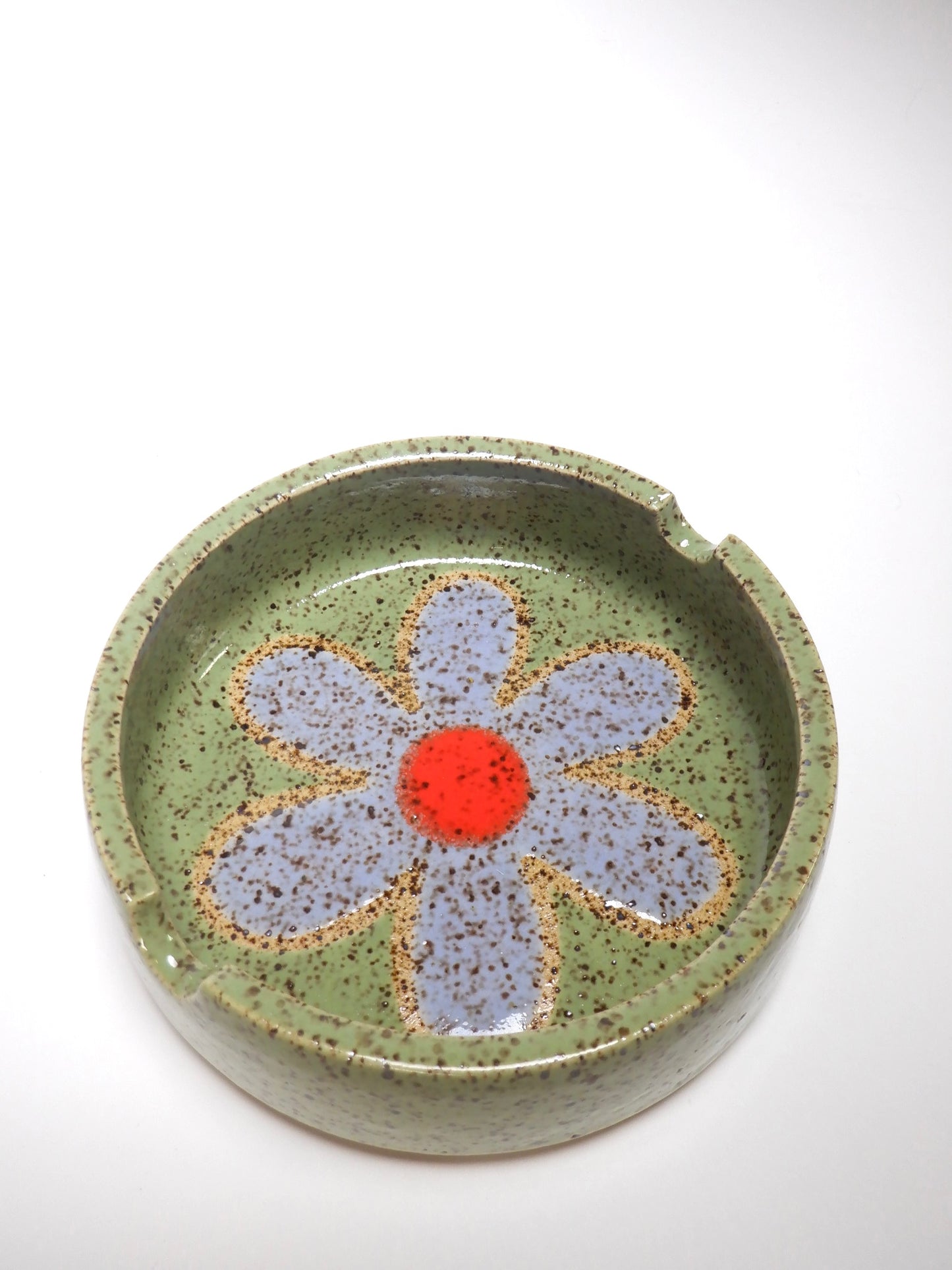 Ash Tray 077