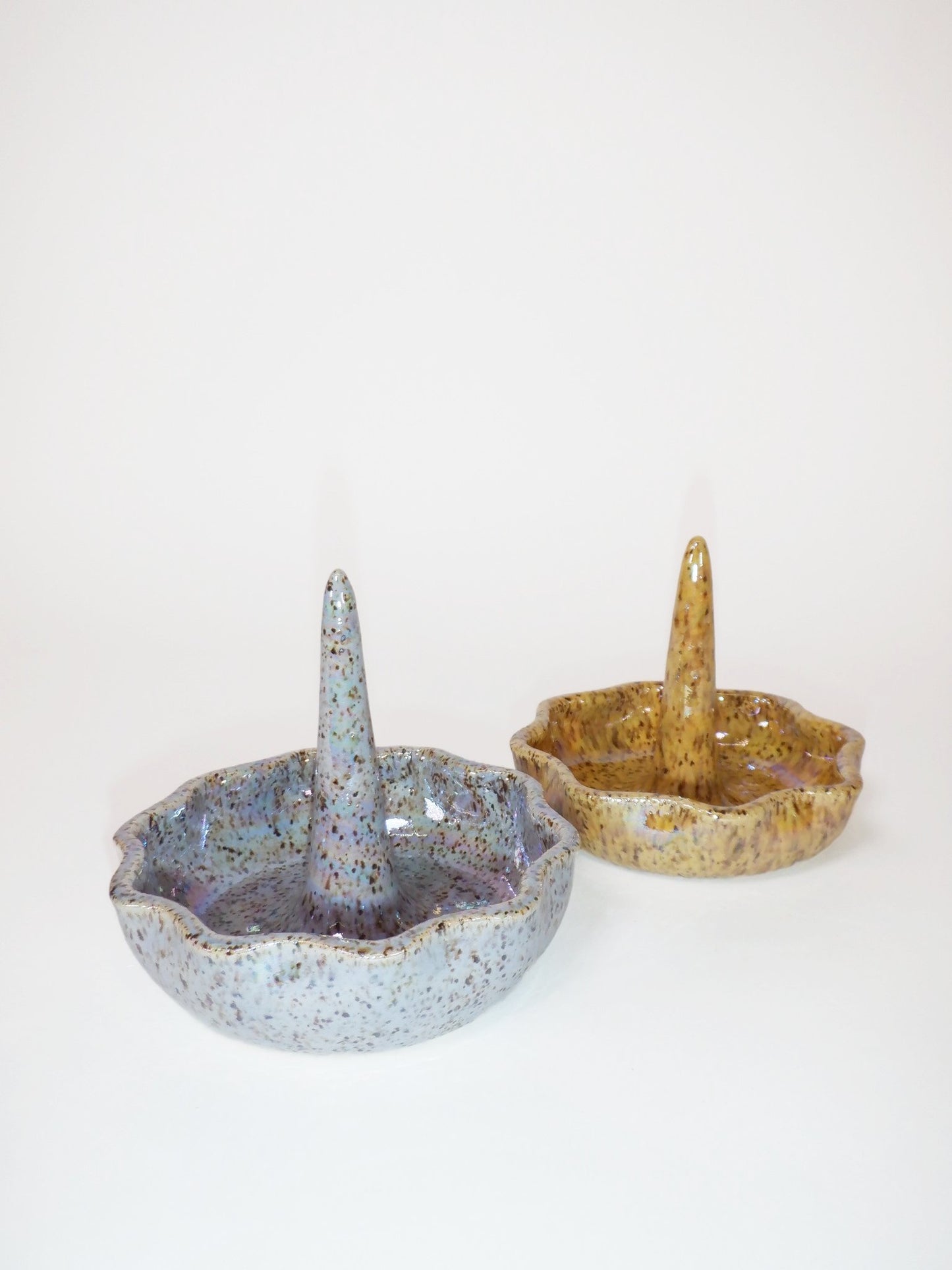 Ring Holder 001
