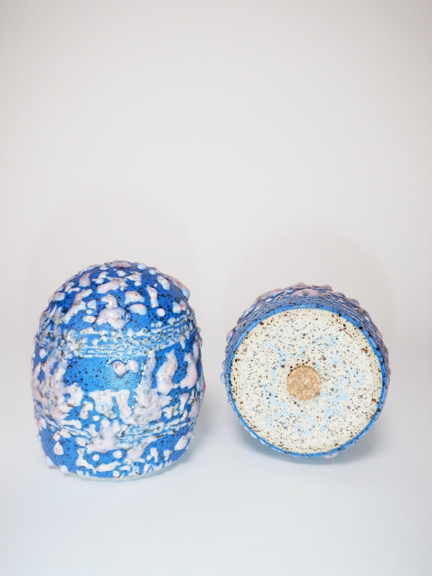 Salt and Pepper Shakers 017