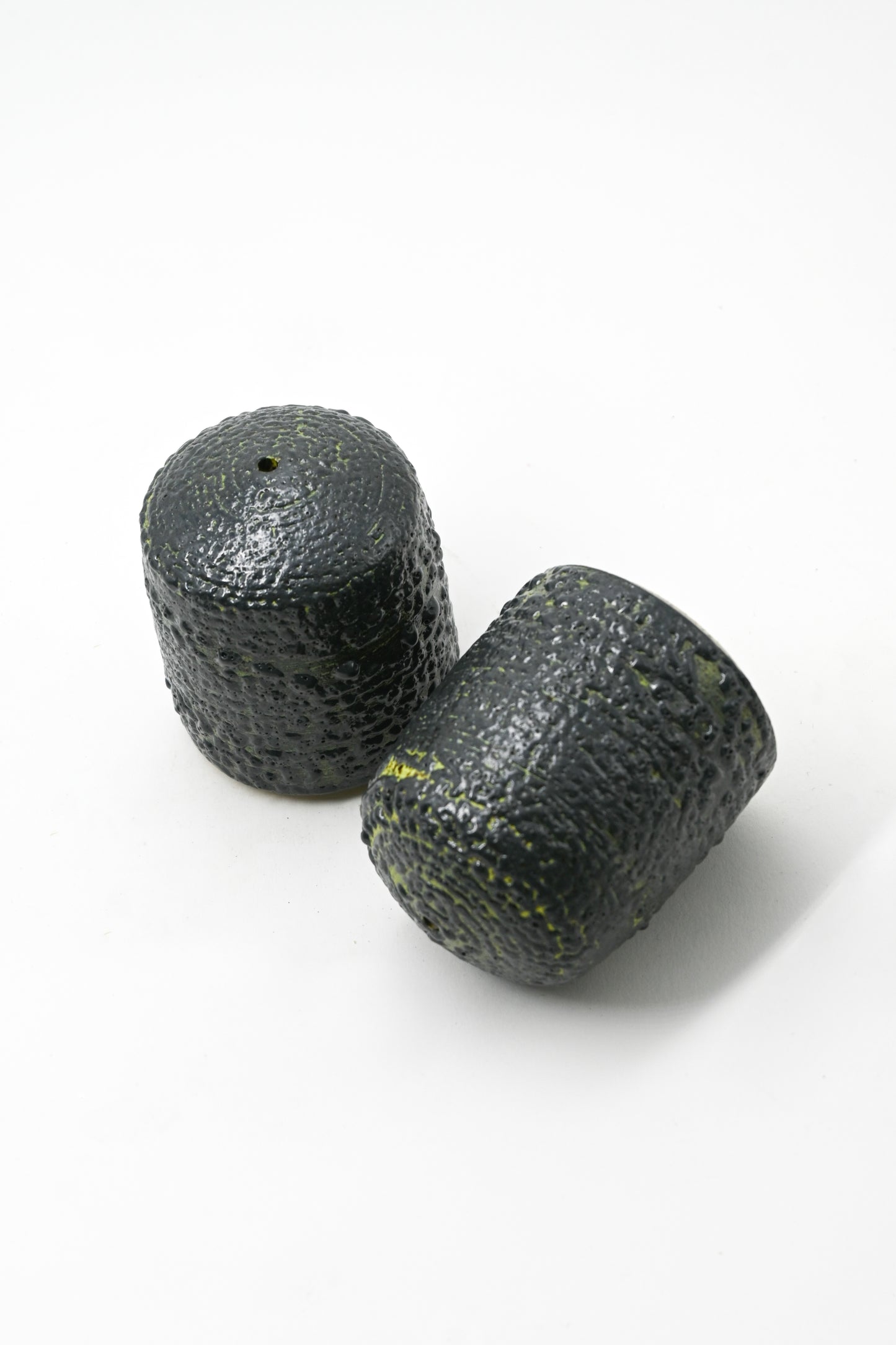 Salt and Pepper Shakers 013