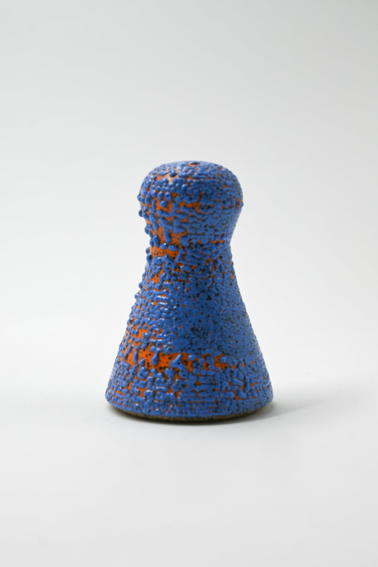 Salt and Pepper Shakers 012