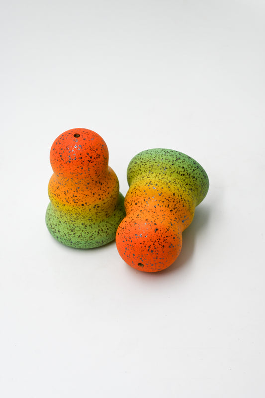 Salt and Pepper Shakers 014