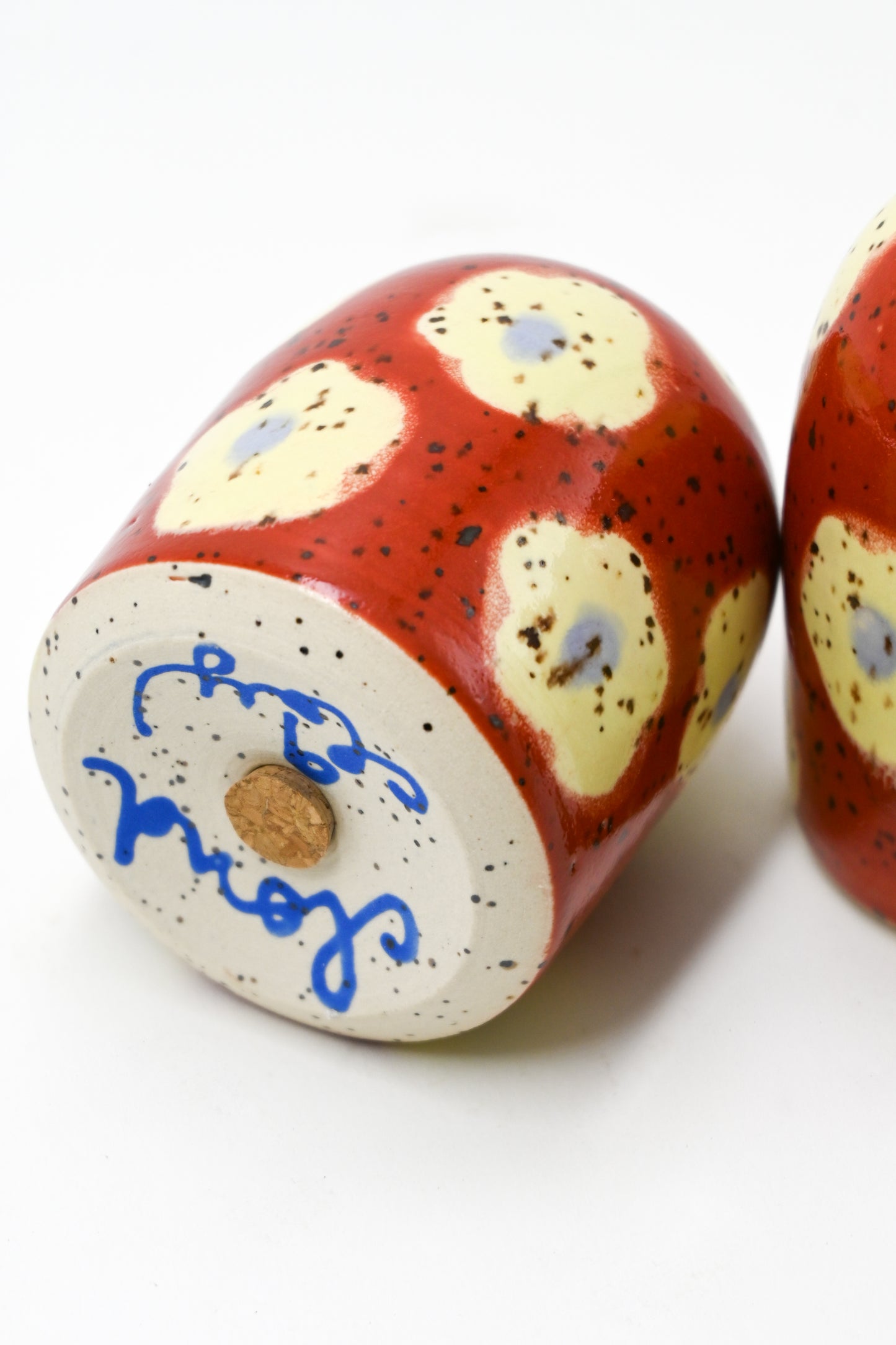 Salt and Pepper Shakers 010