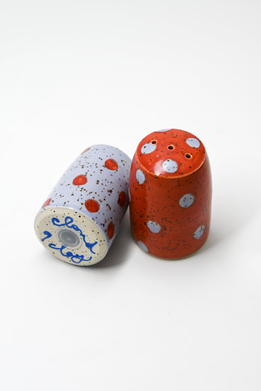 Salt and Pepper Shakers 008