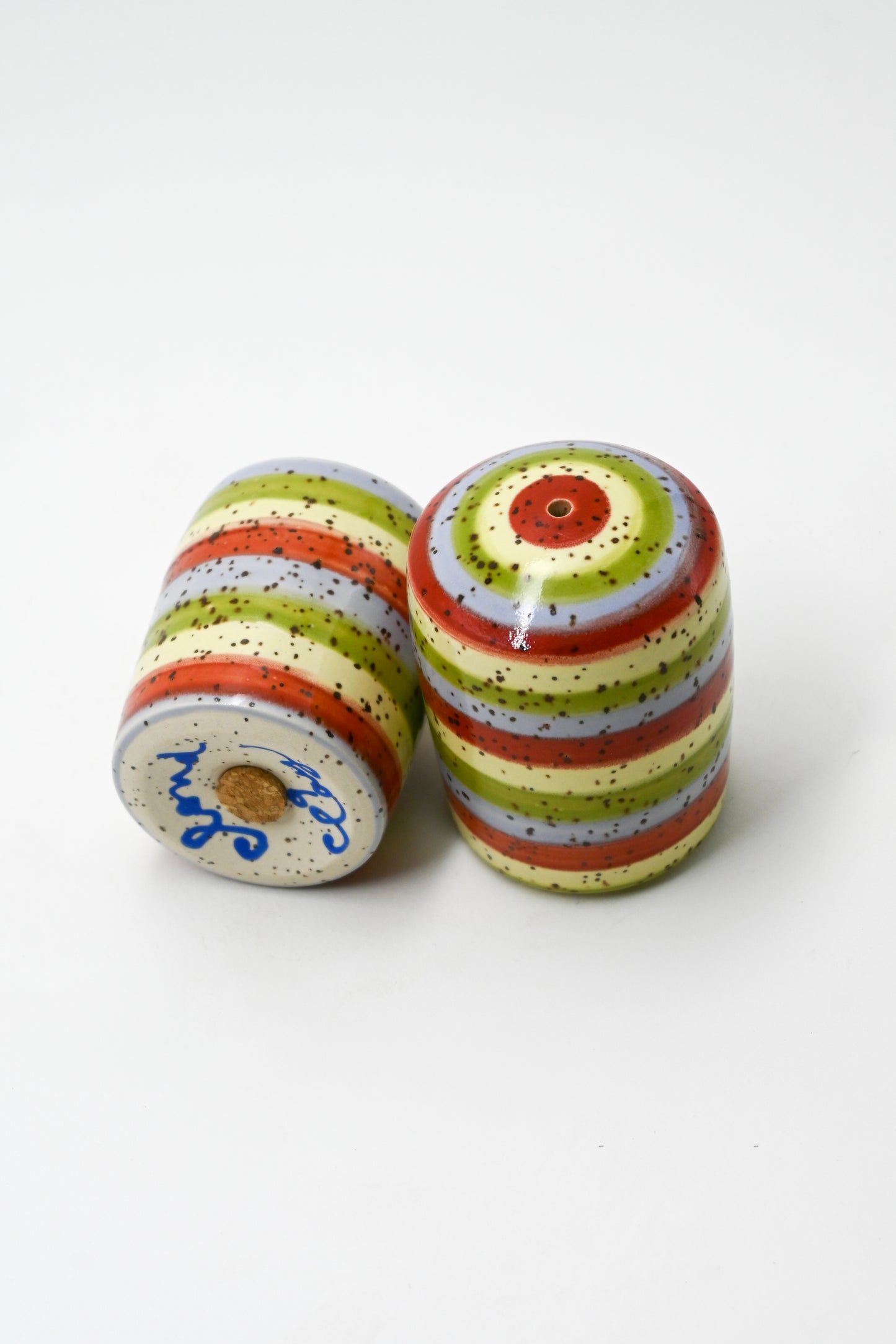 Salt and Pepper Shakers 009