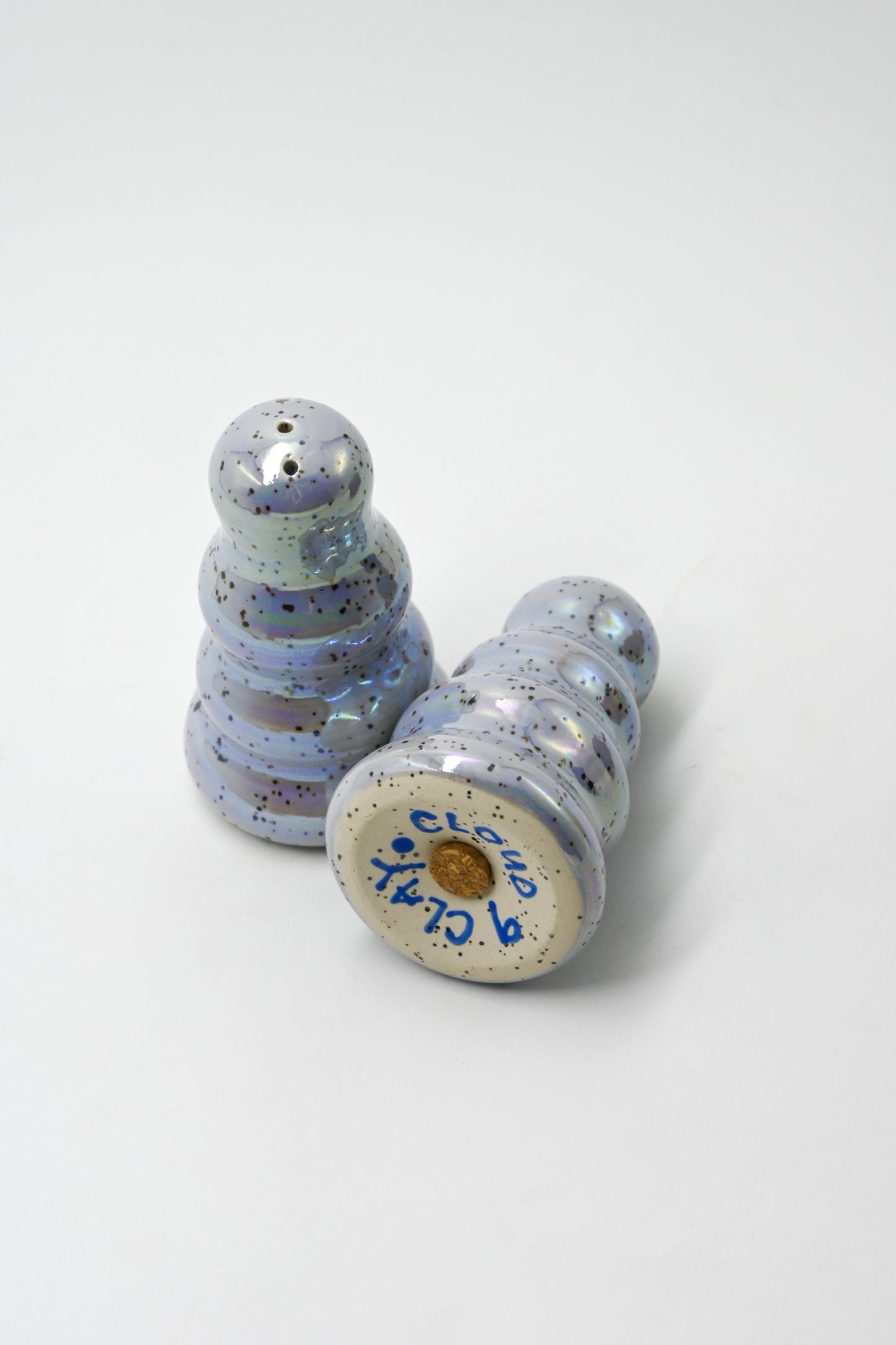 Salt and Pepper Shakers 007