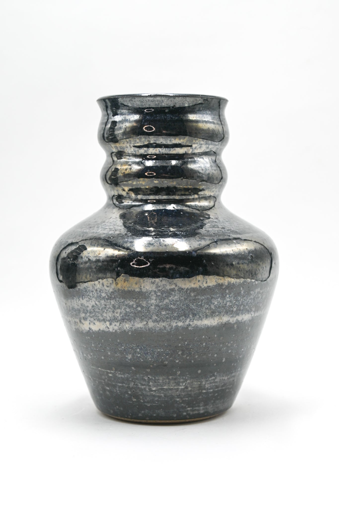 Vase 136