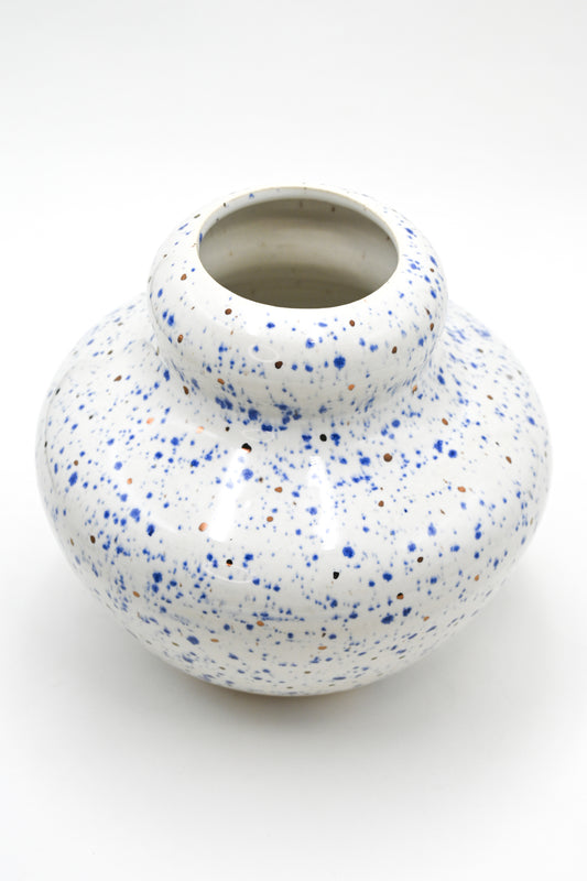 Vase 143