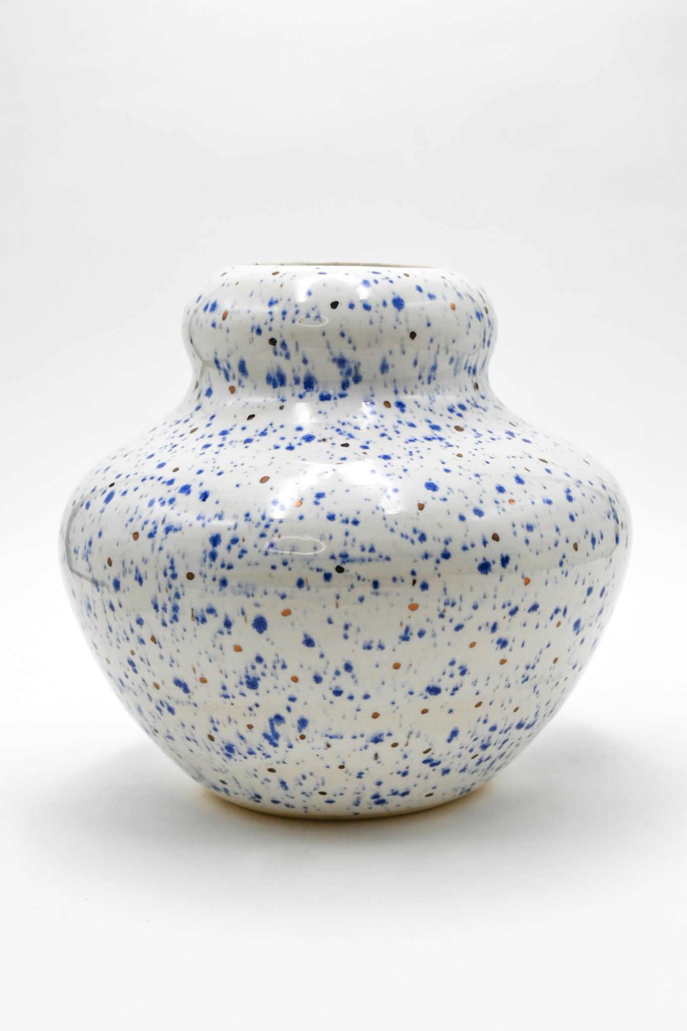 Vase 143