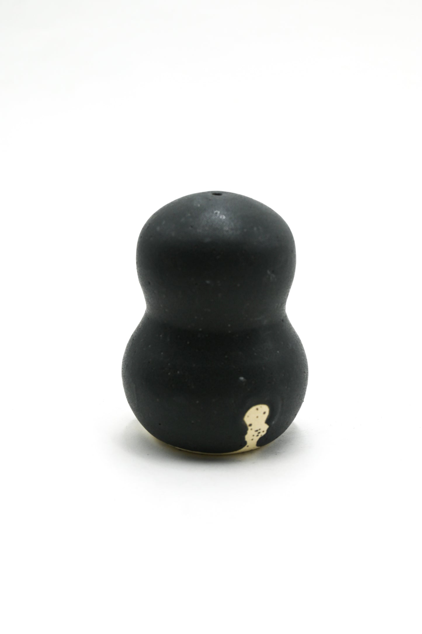 Salt and Pepper Shakers 001