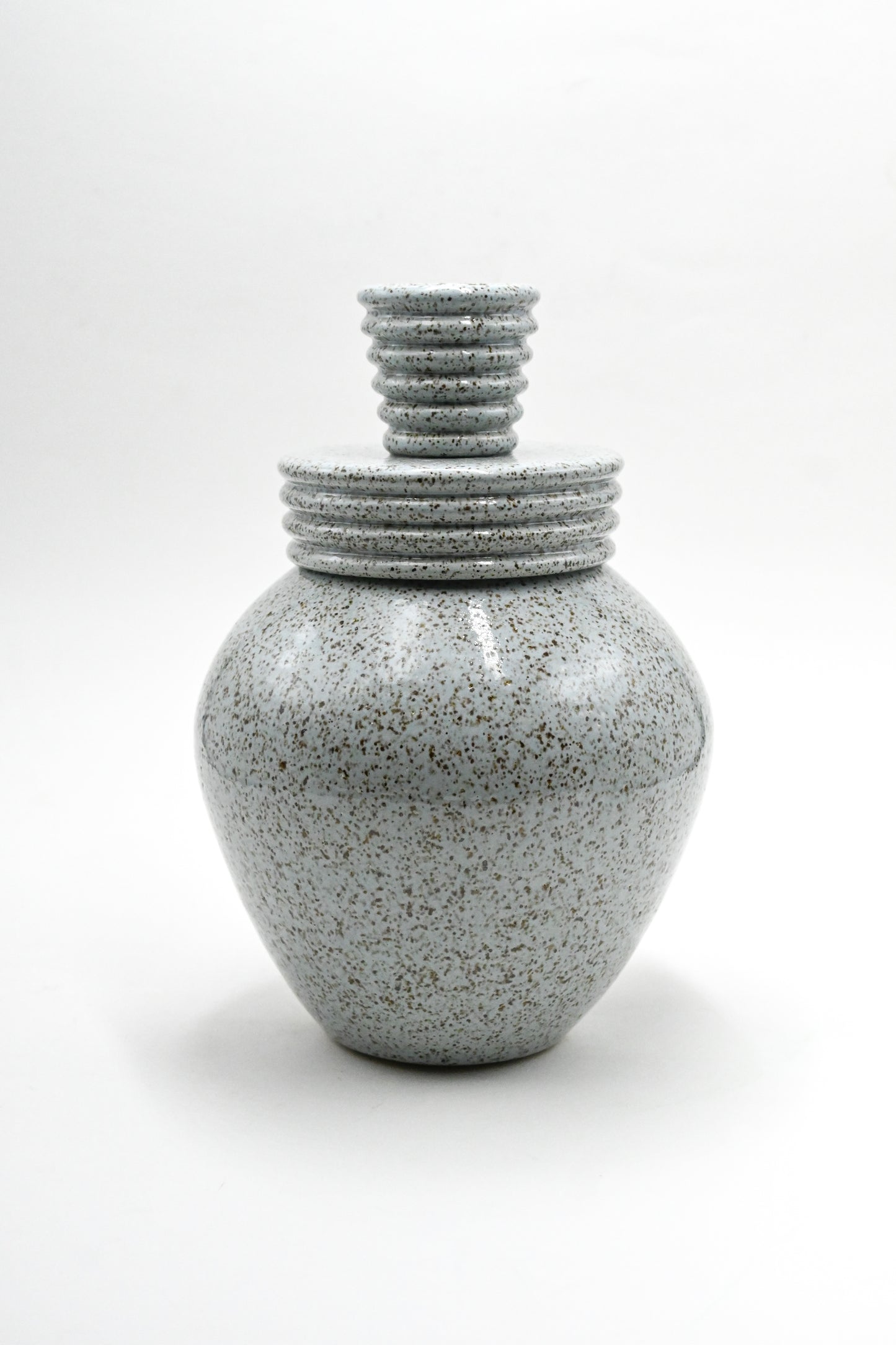 Urn 006