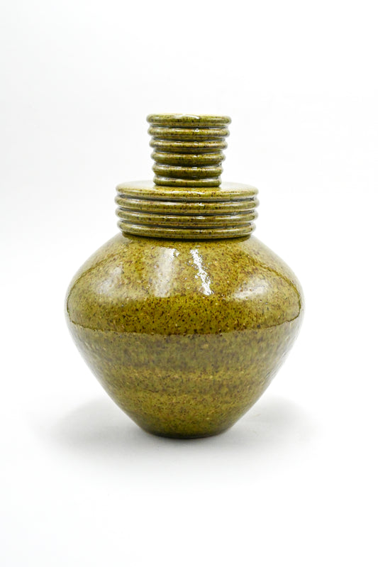 Urn 003