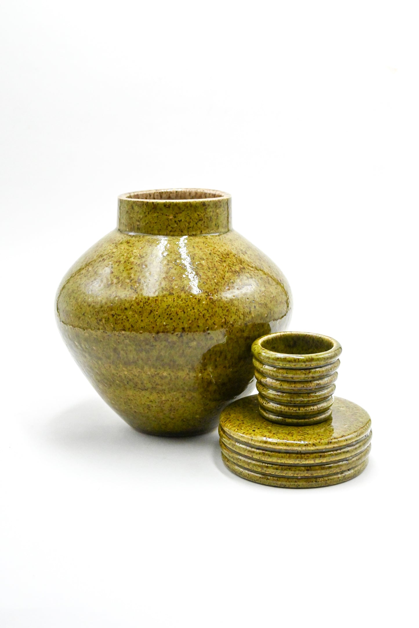 Urn 003