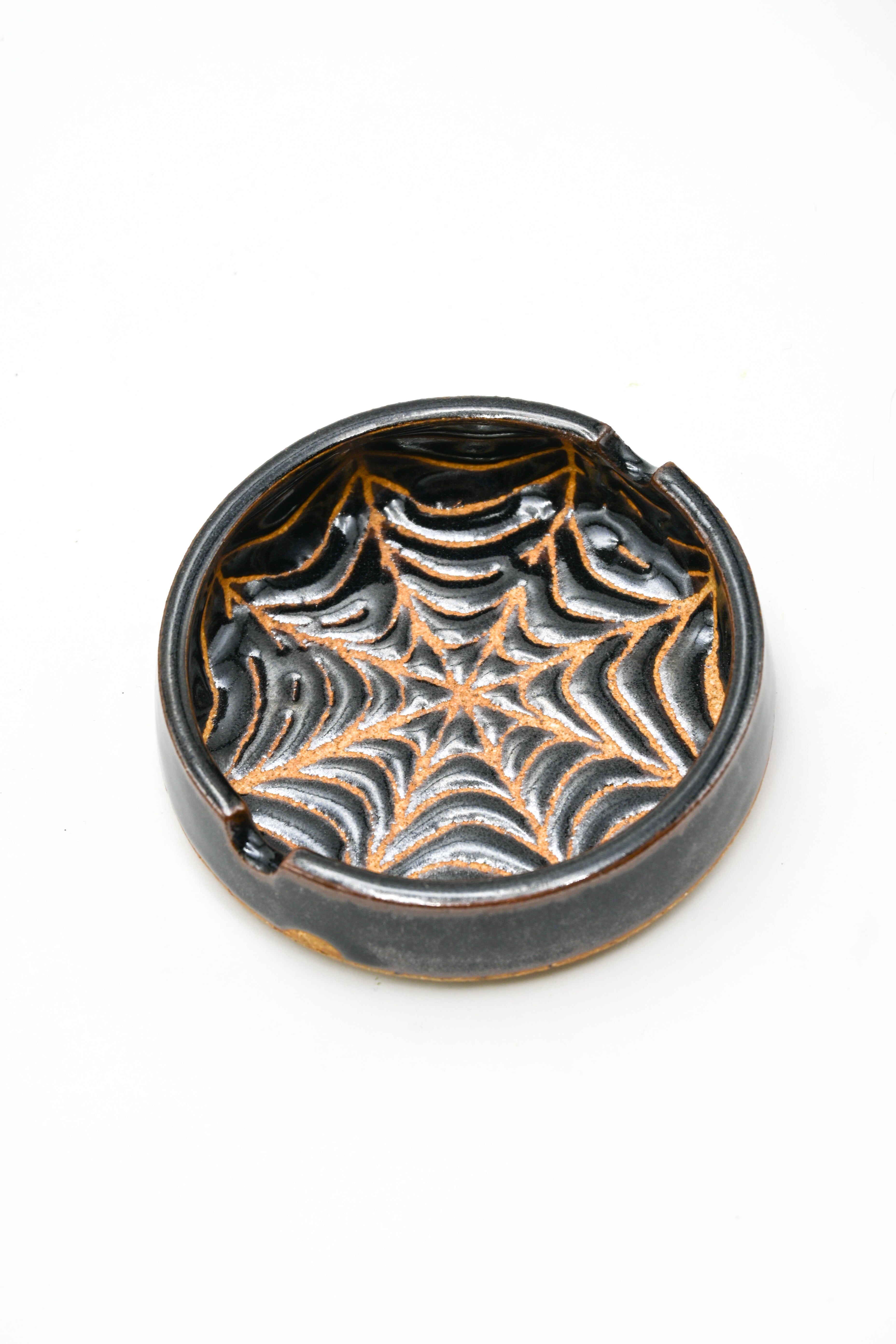 Wood Fired Ash Tray 001 – cloud 9 clay