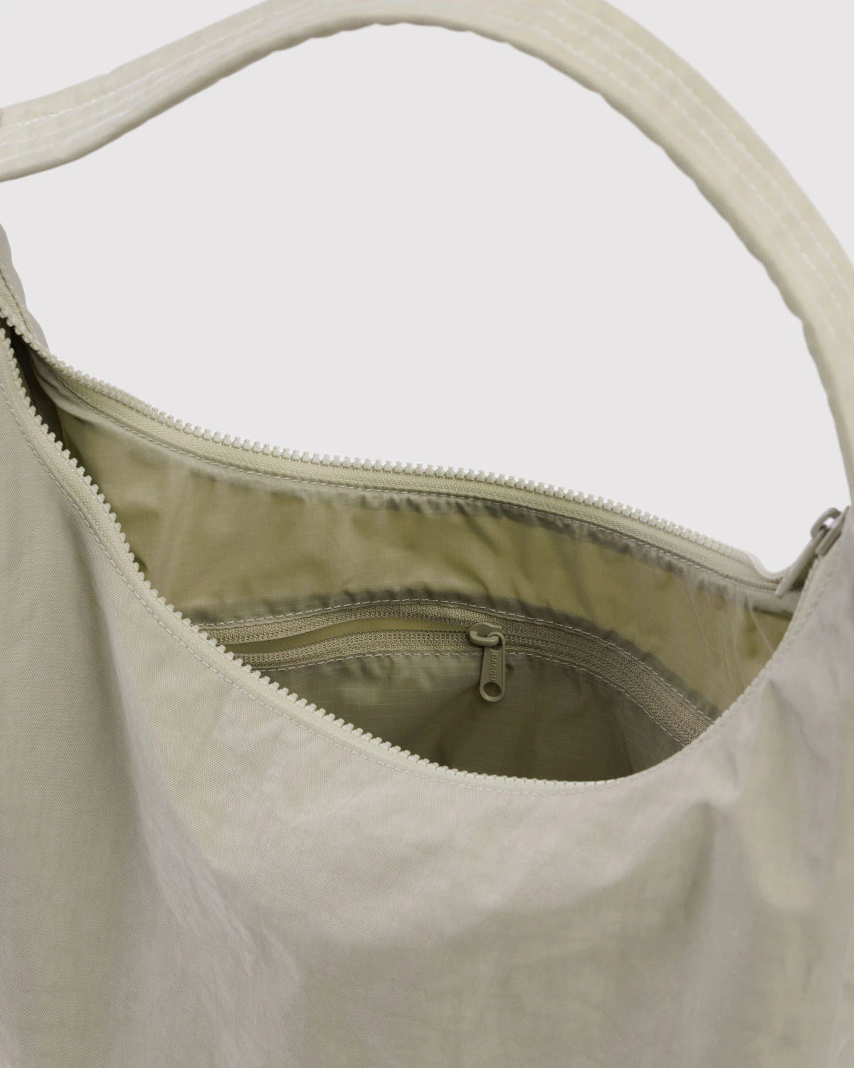 BAGGU Nylon Shoulder Bag