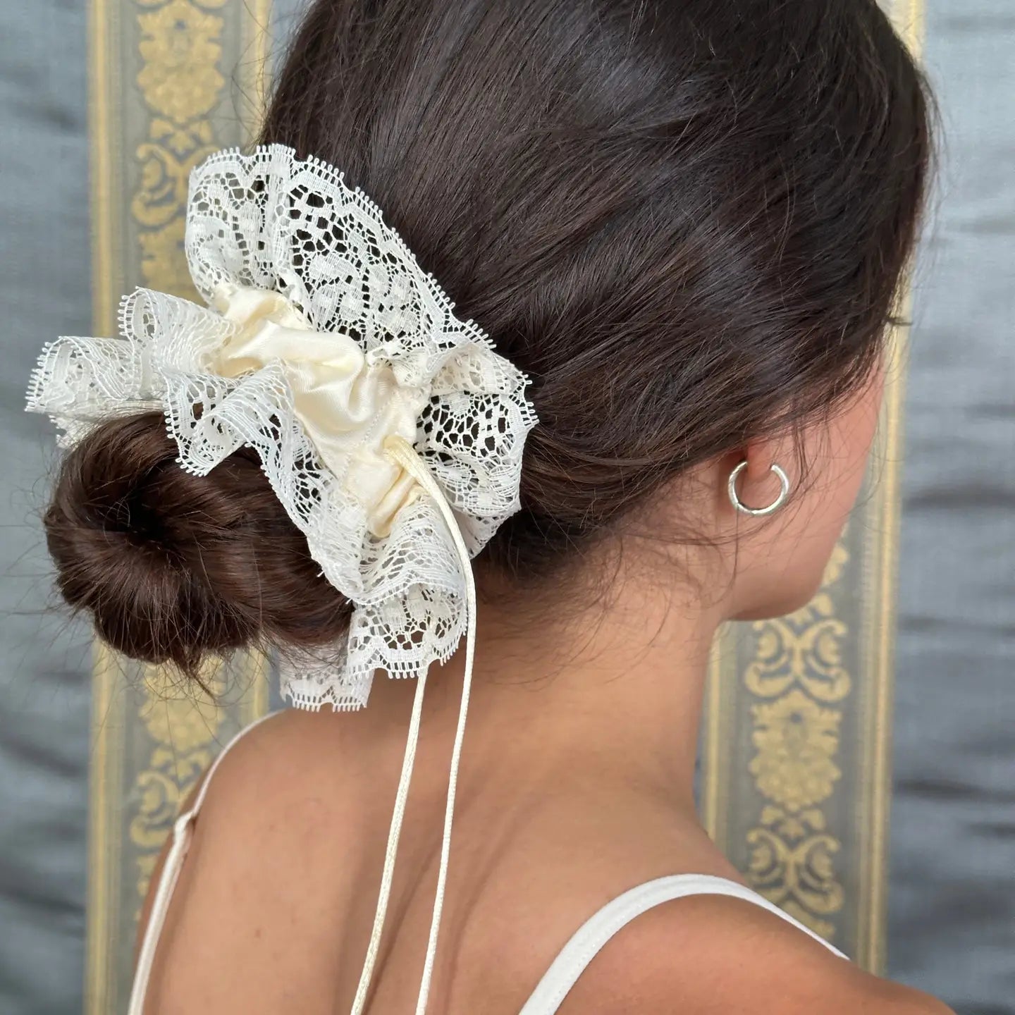 Lacy Peplum Scrunchie